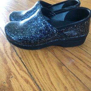 Dansko size 38